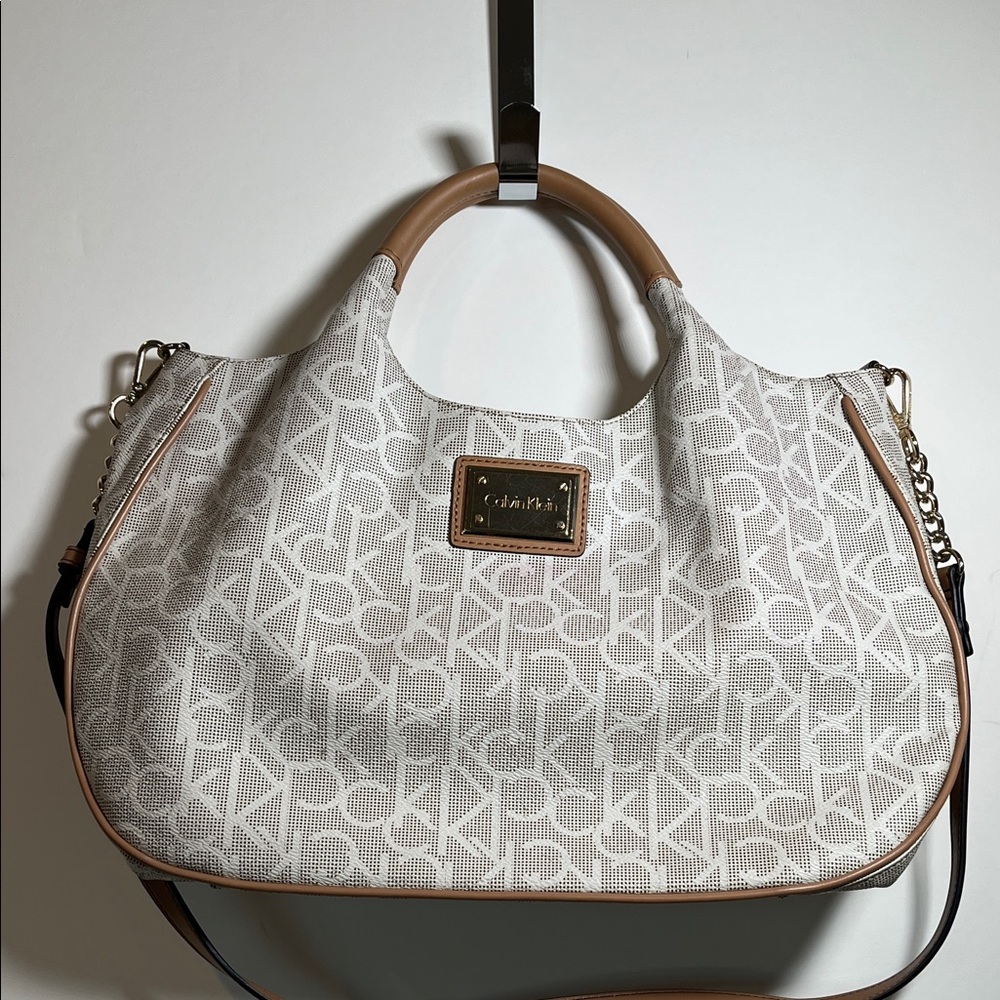 Calvin Klein Cream and Tan Shoulder Bag